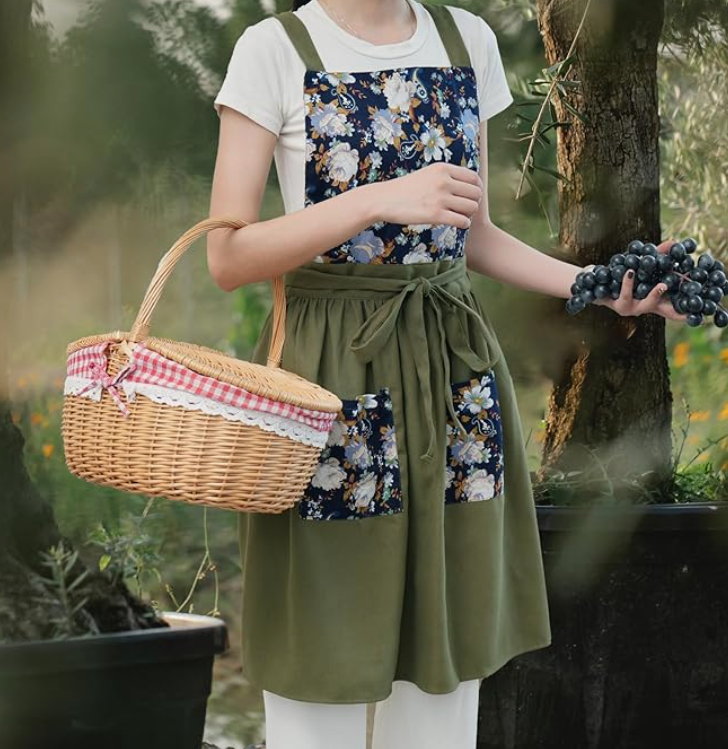 Garden Harvest Apron with Large Collection Pouch